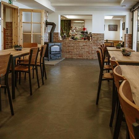 Bed and Breakfast Dom Na Slivnici Церкница Экстерьер фото