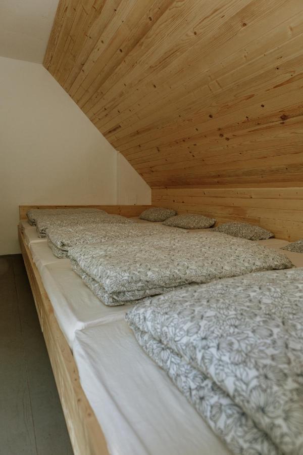 Bed and Breakfast Dom Na Slivnici Церкница Экстерьер фото