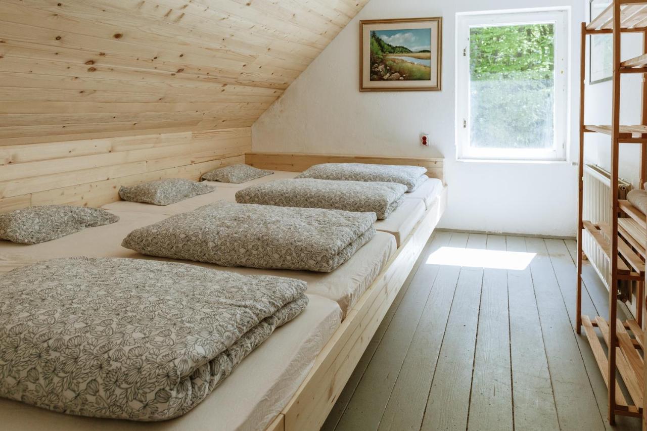 Bed and Breakfast Dom Na Slivnici Церкница Экстерьер фото